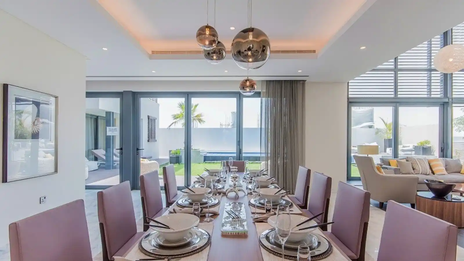 DLF-Capital-Greens-Dining-Area